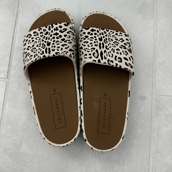Yellow Box Women's Leopard Print Slide Sandals size 8 - Picture 1 of 5